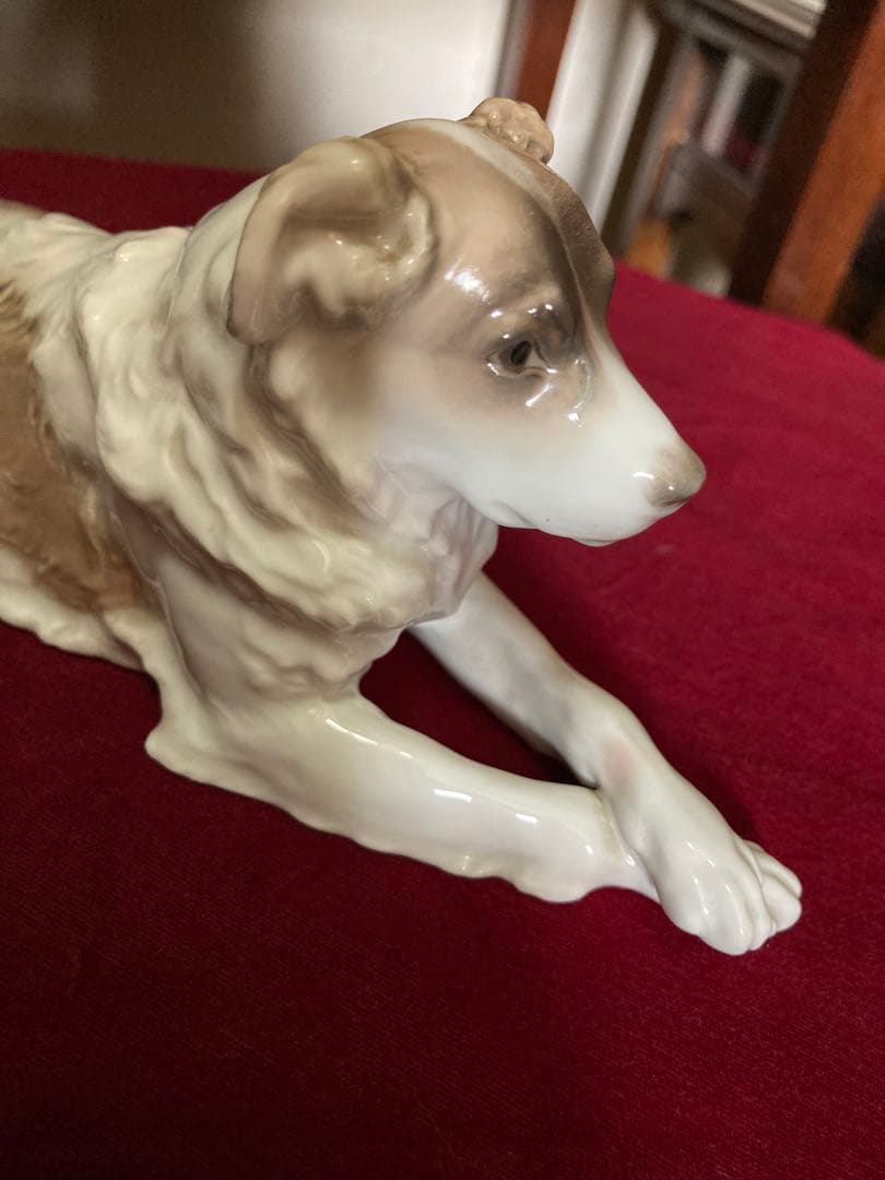 KPM ベルリン　フィギュリン　オブジェ　犬置物