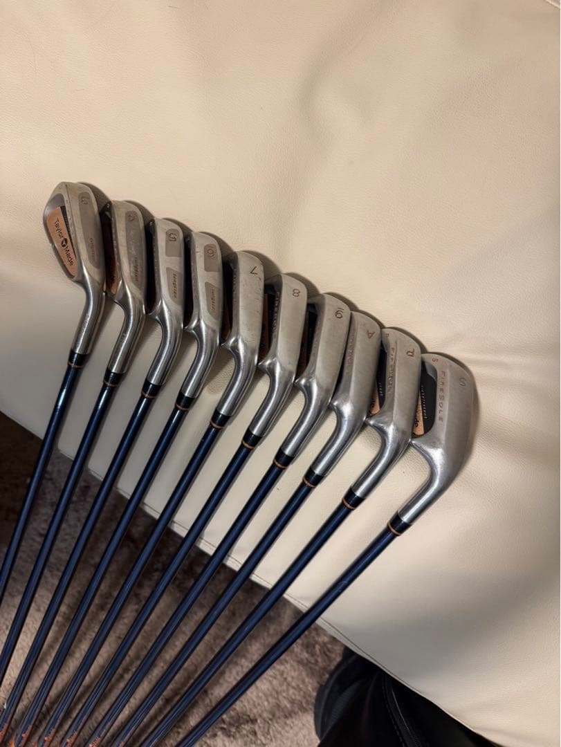 【送料込み】激安　大人気　テーラーメイド　オデッセイ　ゴルフセット　ゴルフバッグ