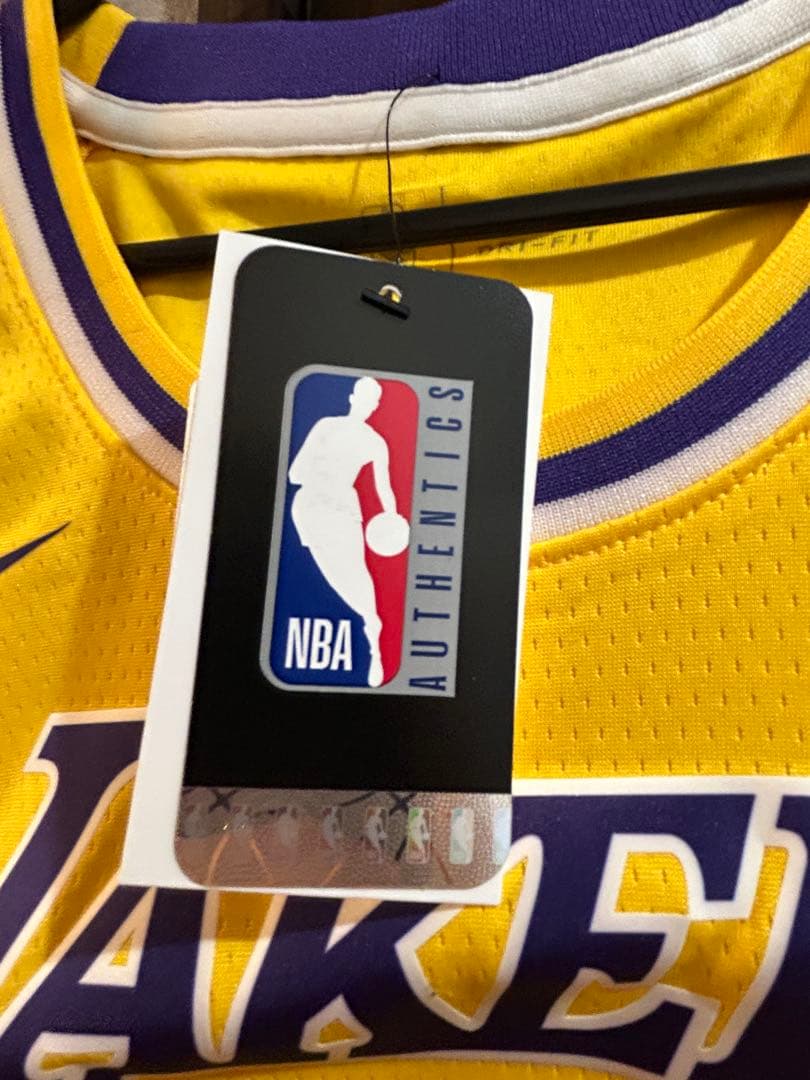 リーブス　ユニフォーム　ホーム　NBA レイカーズ