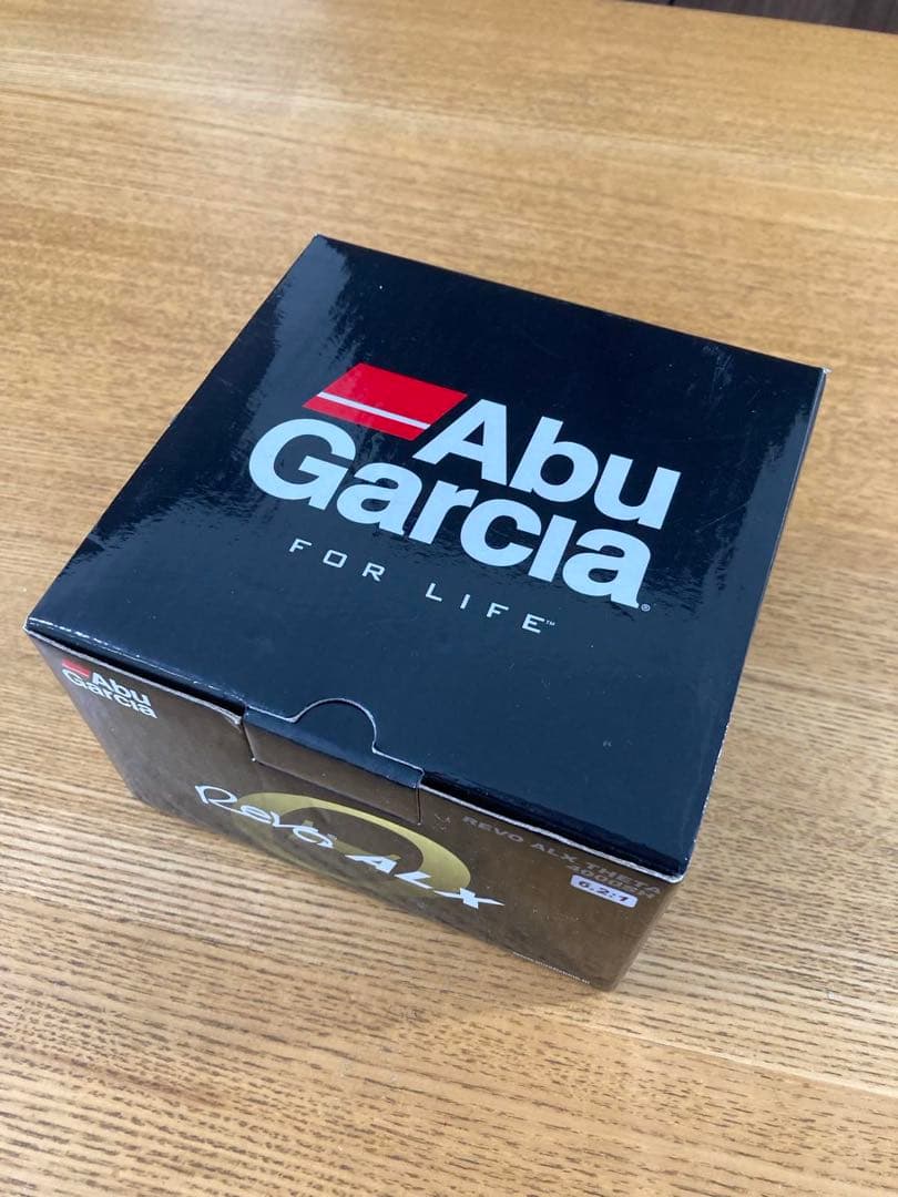 AbuGarcia Revo ALX THETA 4000SH スピニングリール