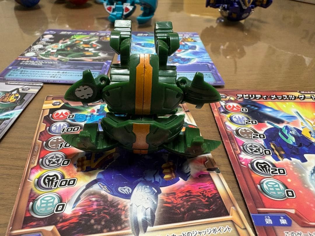 爆丸　サンズデッキ　滅ホロヴォス、硬タンクァー、堅パンツァー　カード　金属パーツ