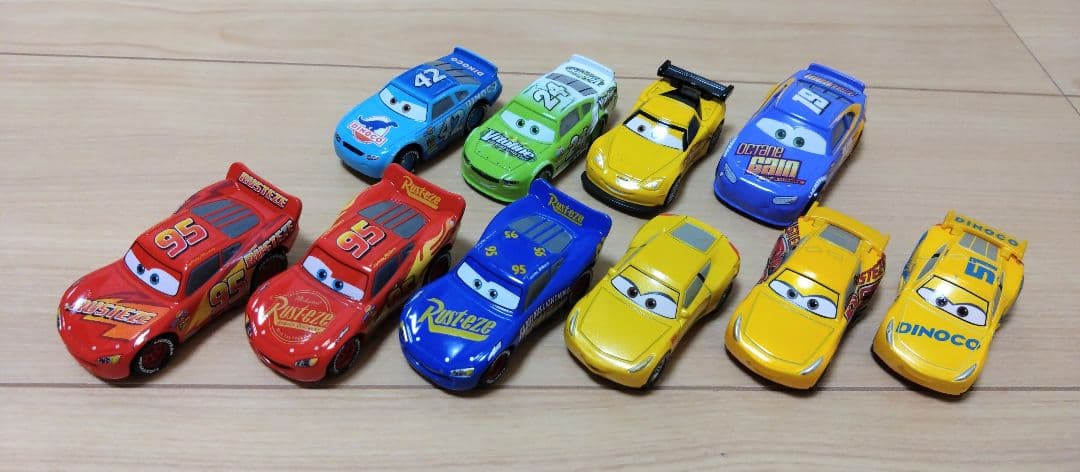カーズトミカ カーズ3　22台セット+マテル製1台(開封品)　※バラ売り不可