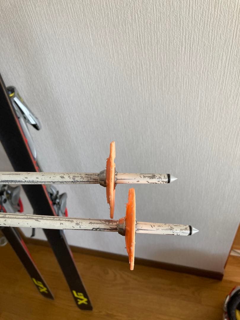 SALOMON スキーセット（ストック・スキー靴付き）