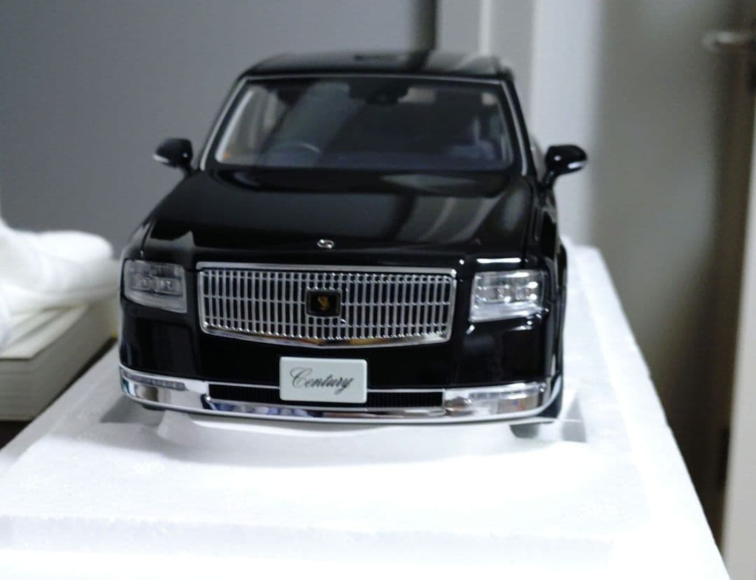 オートアート 1/18 センチュリー Century ブラック