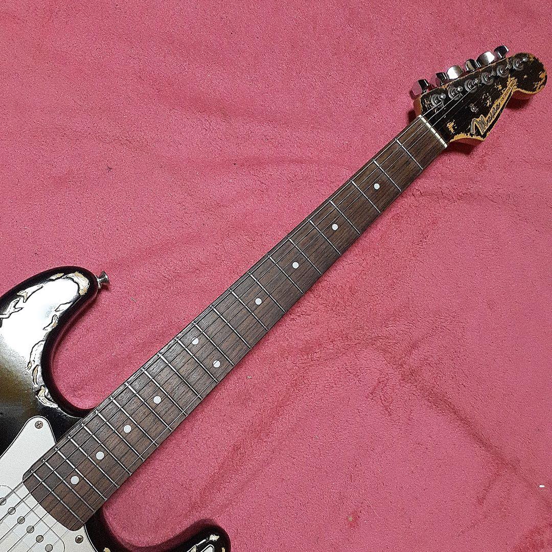 【良・美品】SKINペイントSUGIZOモデル。ST。アーム・ソフトケース付