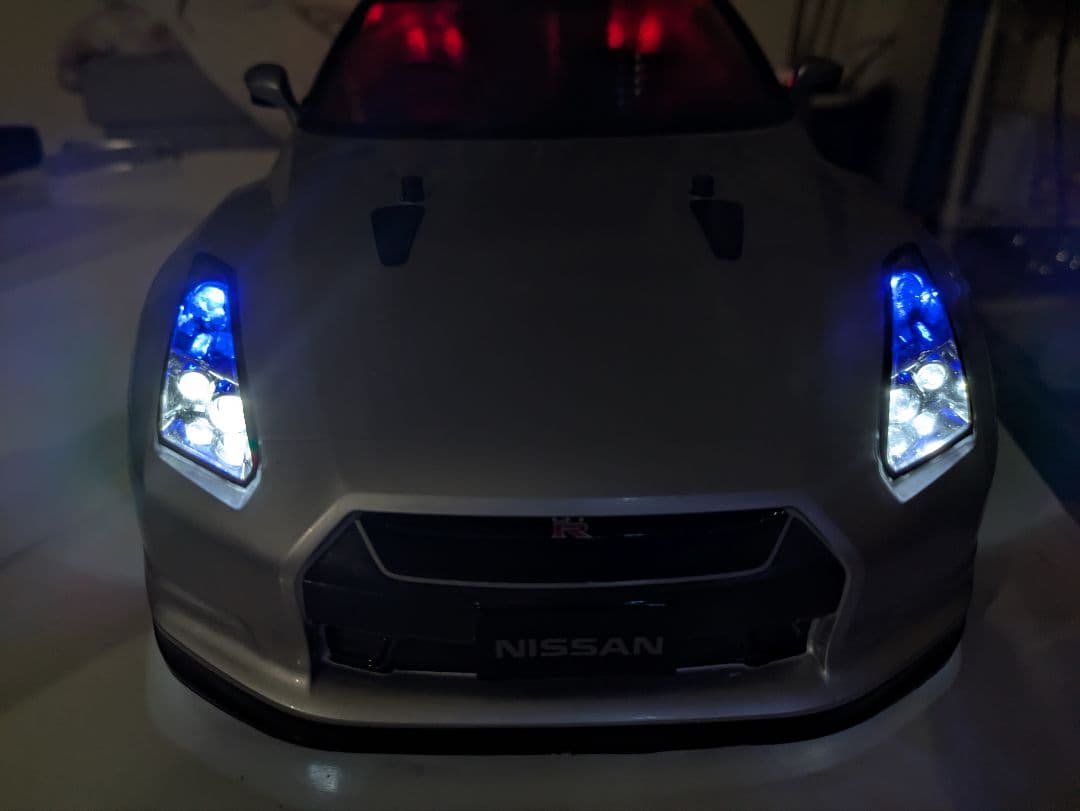 タミヤ TGB GTR 電飾付き エンジンラジコン