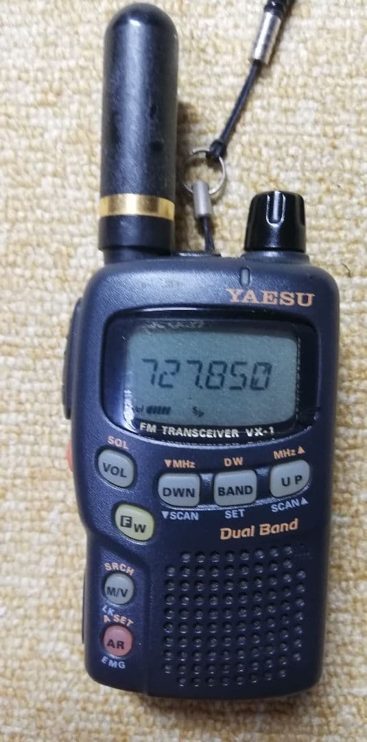 防災用　八重洲無線 standard VX－1 本体、電池ケース付き