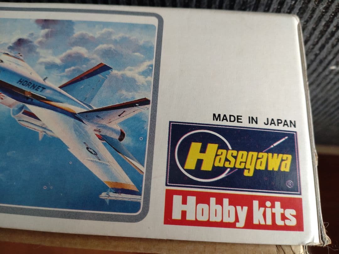 【ハセガワ】デラックスシリーズ F-16Aファイティングファルコン