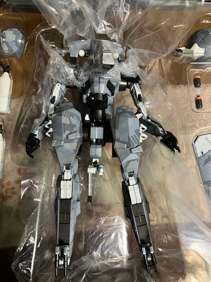 千値練　riobot ライオボット　メタルギアソリッド　サヘラントロプス