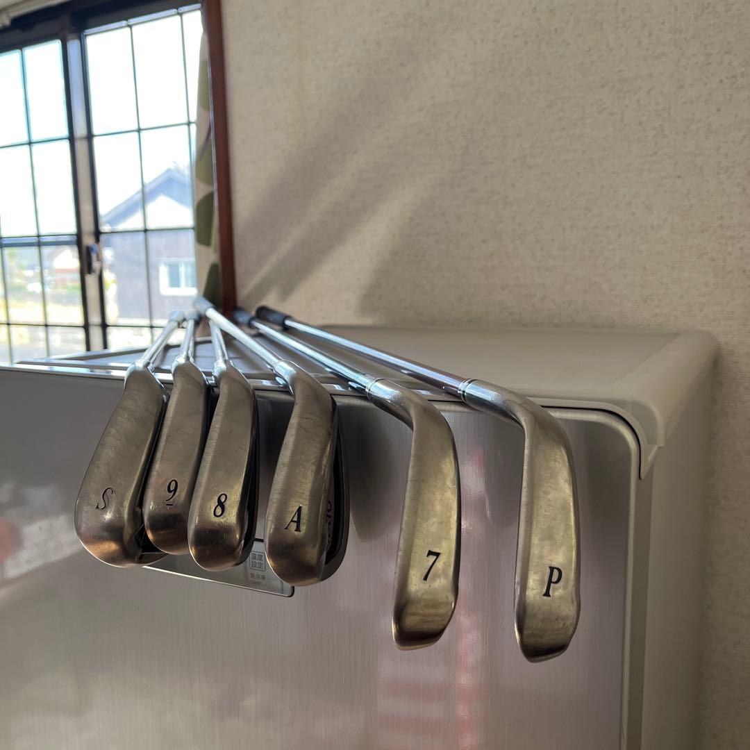 アルチビオキャディバッグとアイアンセット、ドライバー、パター