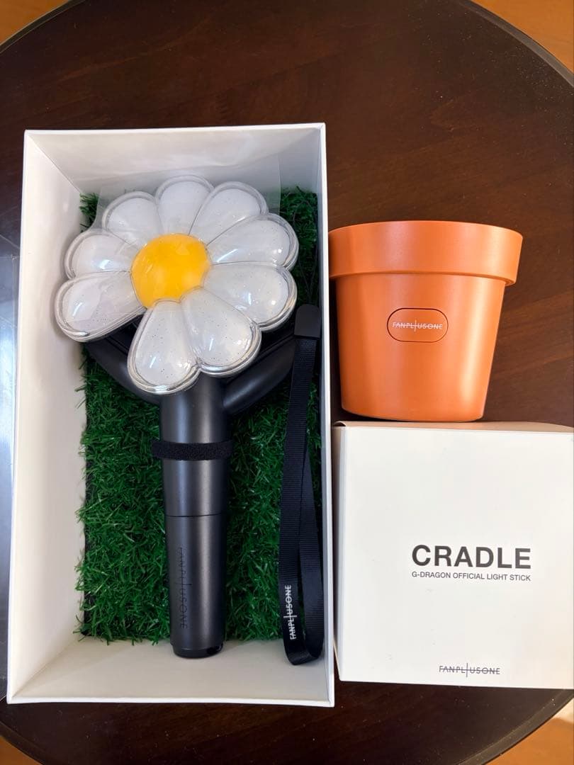 G-DRAGON OFFICIAL LIGHT STICKペンライト鉢植えセット