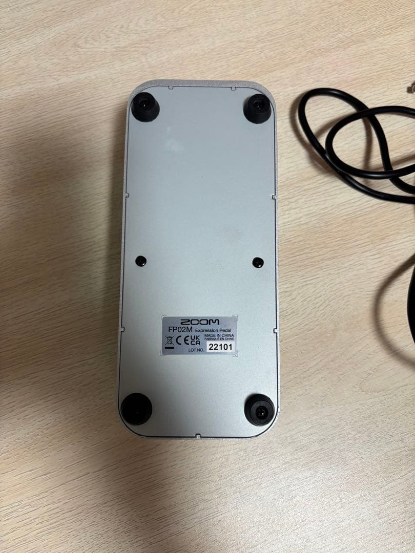 ZOOM g2four エクスプレッションペダル付き マルチエフェクター