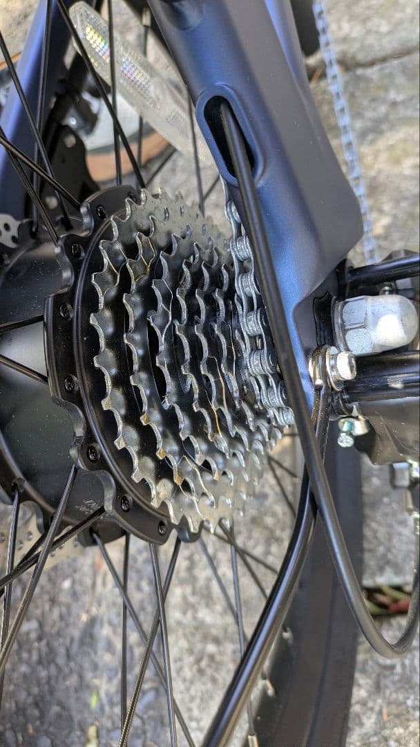 電動アシスト折りたたみ自転車ERWAYA02と電動空気入付き