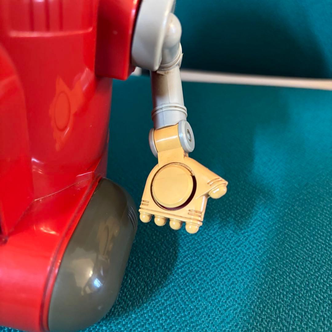 TOMY ShabeRoku 赤いロボットラジオおもちゃ