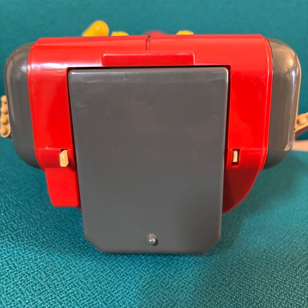 TOMY ShabeRoku 赤いロボットラジオおもちゃ