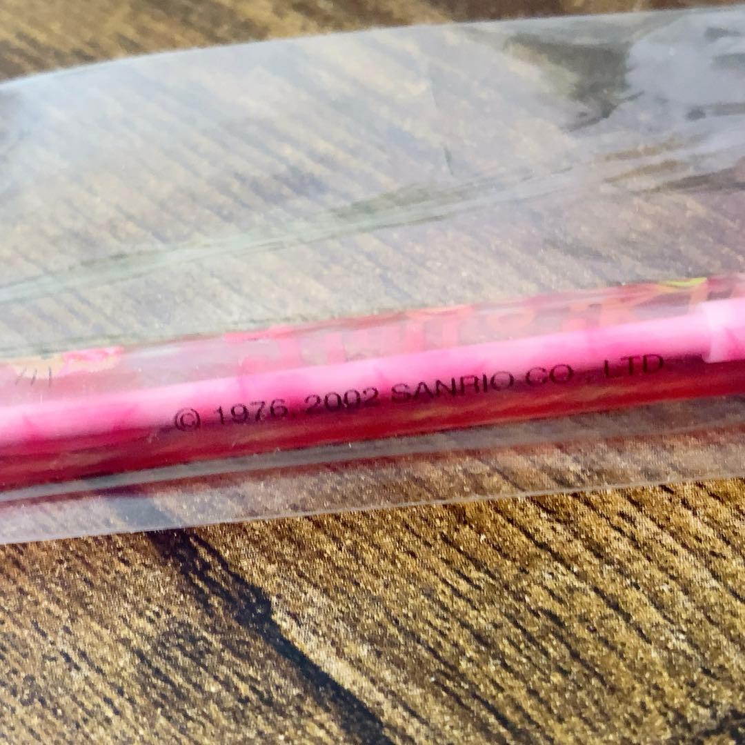 d*9様 【訳あり】ハローキティ 日焼けキティ サーフィン ビキニ　ボールペン