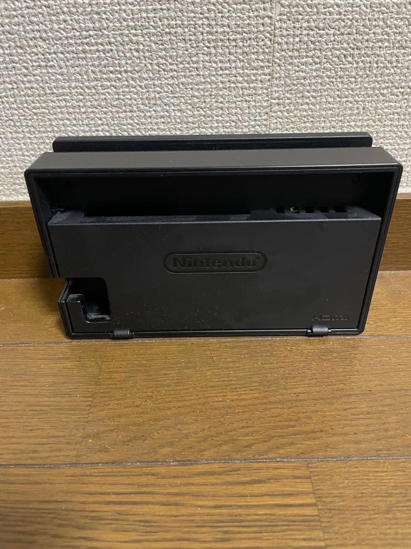 Nintendo Switch 本体 初期化済み　付属品・ジョイコン付　即発送
