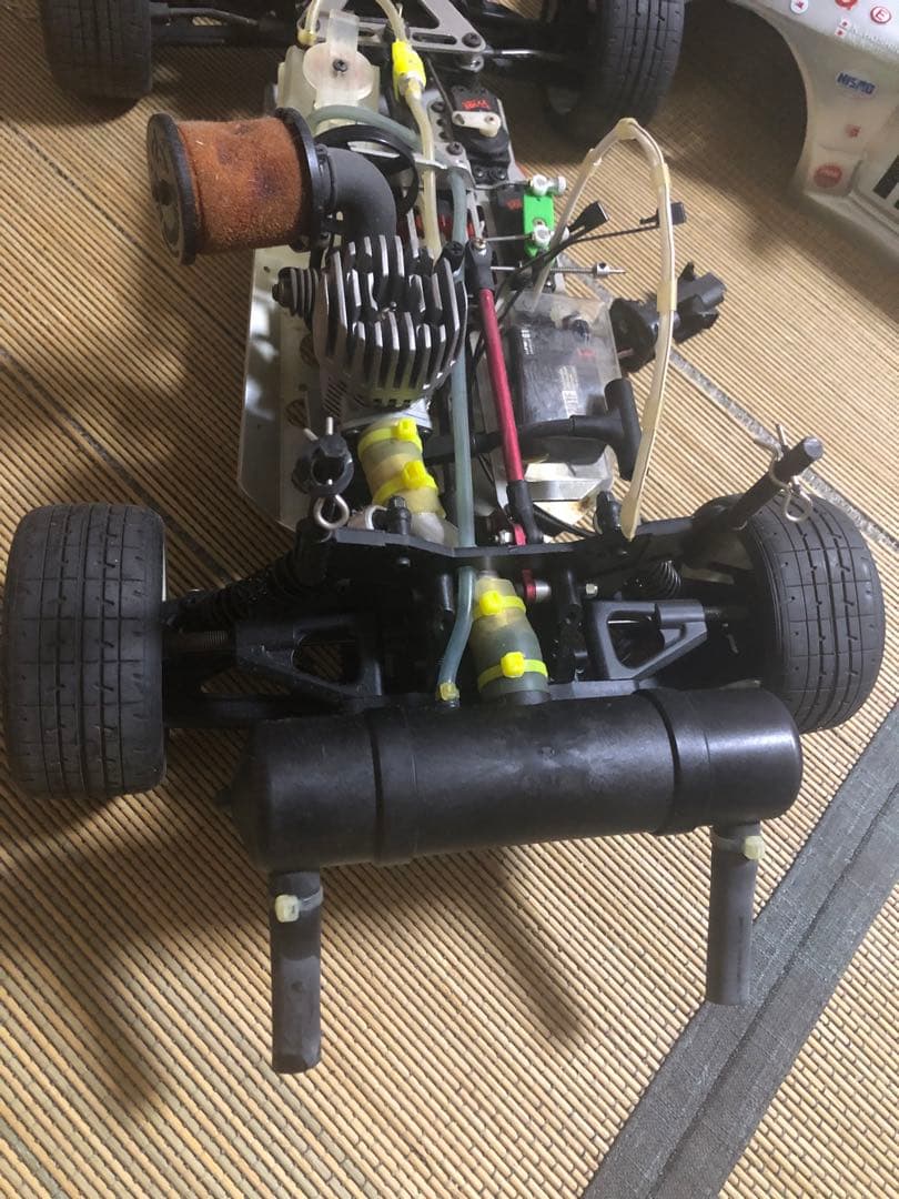 値引き可！ラジコン　京商 1/8 スカイライン カルソニック　エンジンカー