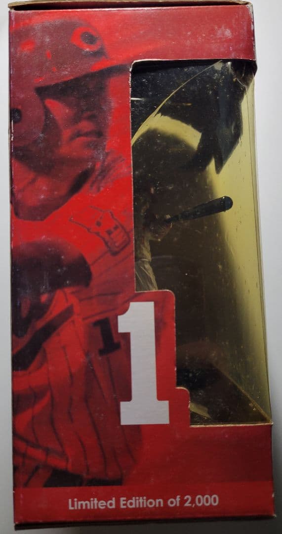 広島東洋カープ　2000安打記念　前田智徳　フィギュア　希少品