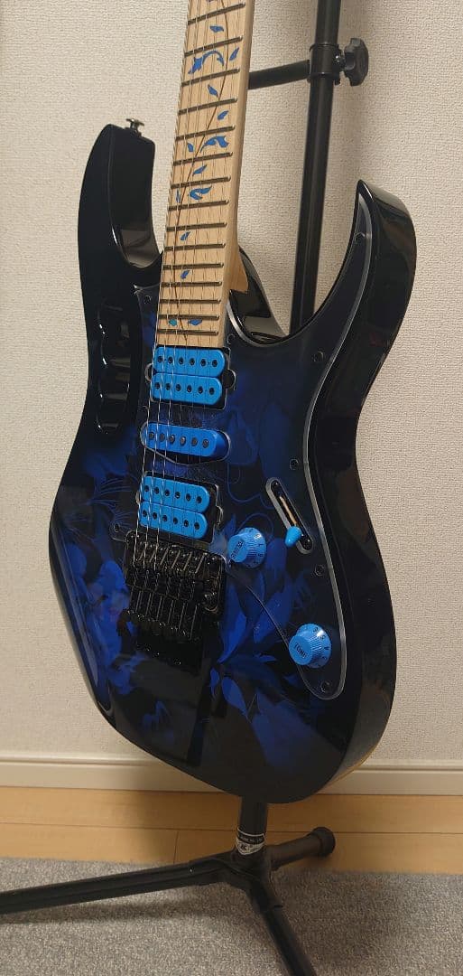 【8/24迄限定値下げ】Ibanez JEM77P スティーブ・ヴァイ モデル