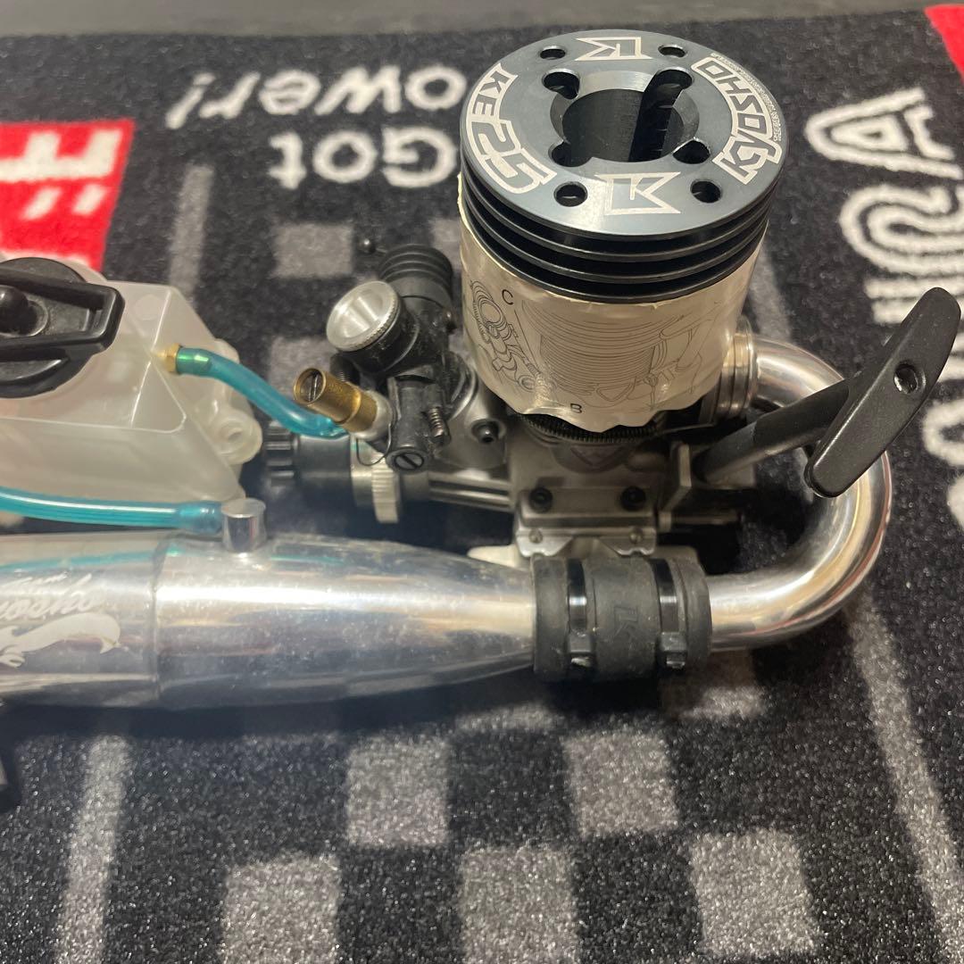 京商　KE25 エンジン