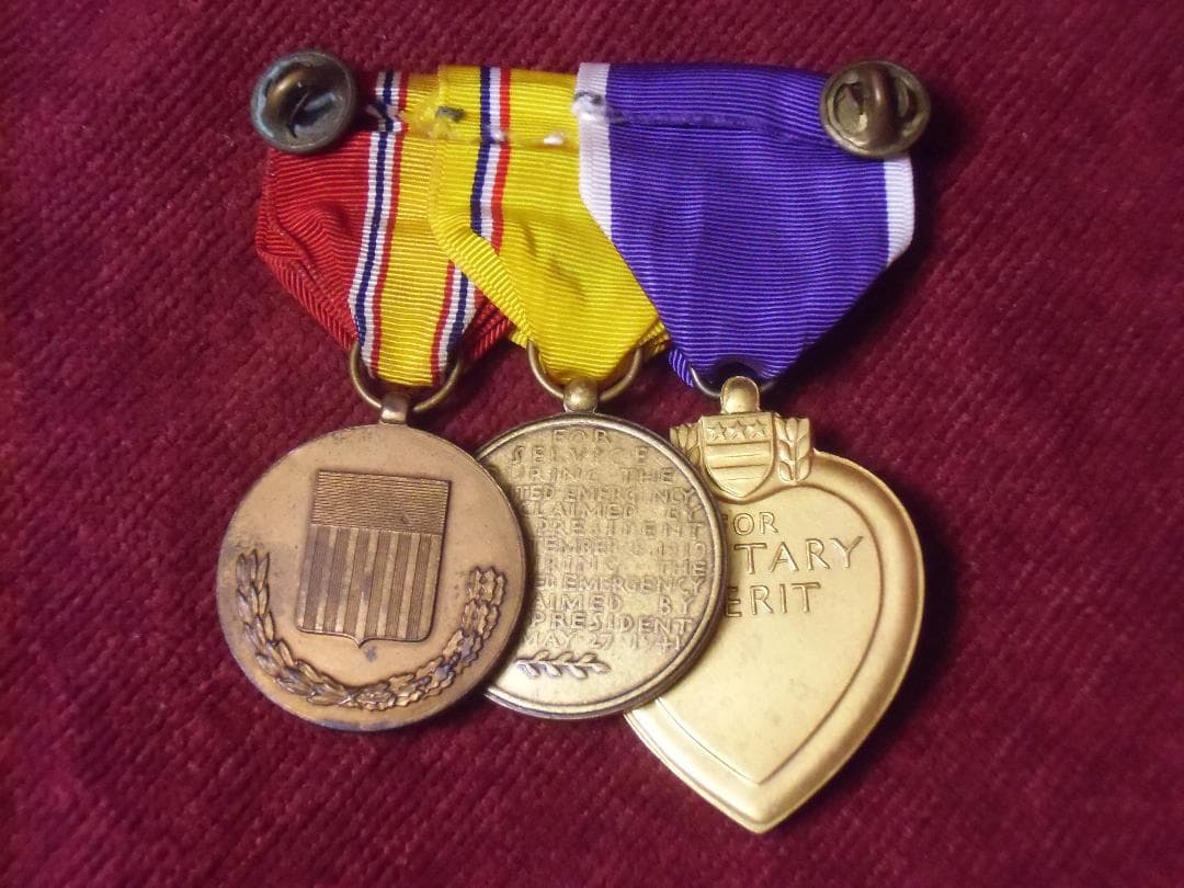 ★アメリカ軍の勲章/徽章＊パープルハート他３連メダルバー（実物）