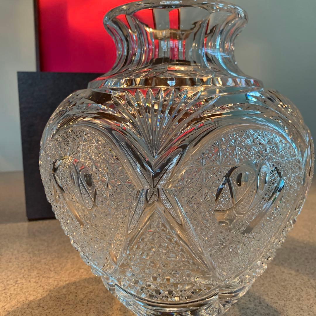 クリスタルガラス 花瓶 壺　高さ約27cm カットガラス装飾