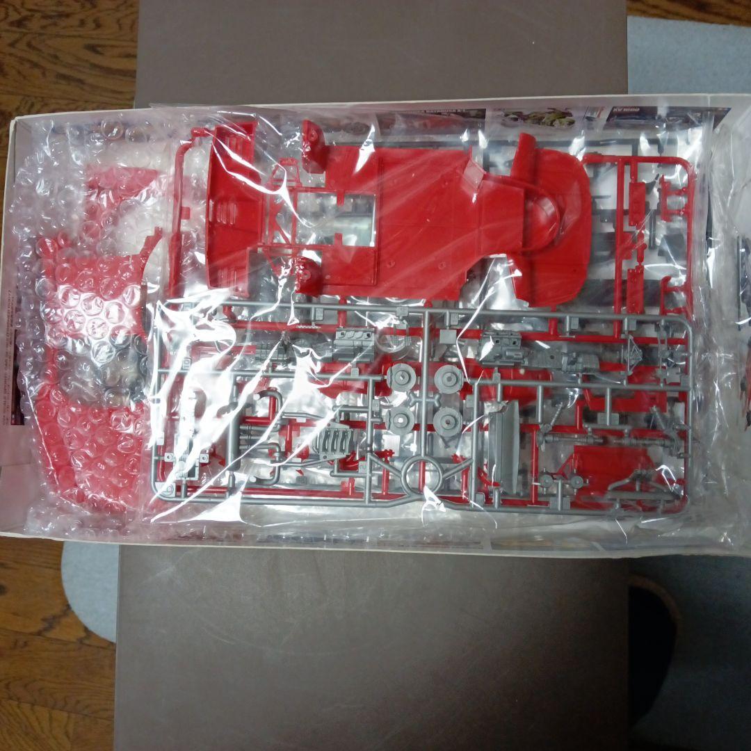 Tamiya Ferrari F40 プラモデル 1/24 & F40雑誌