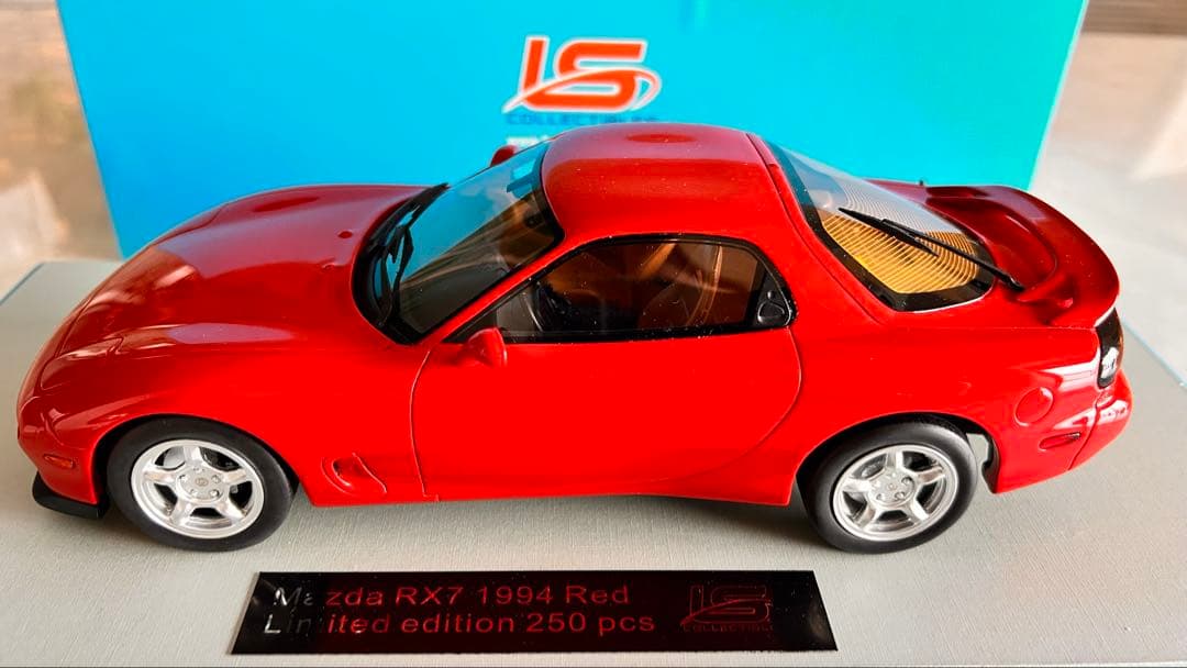 タイムセールマツダRX7 1994 赤 1/18 LS-COLLECTIBLES