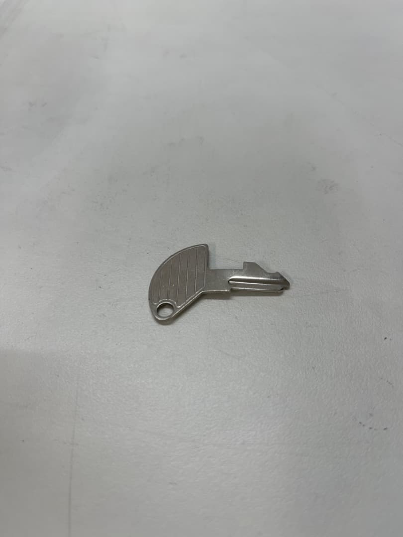 SHARP（シャープ）　電子レジスタ　XE-A147　ロール紙付　鍵付　f861