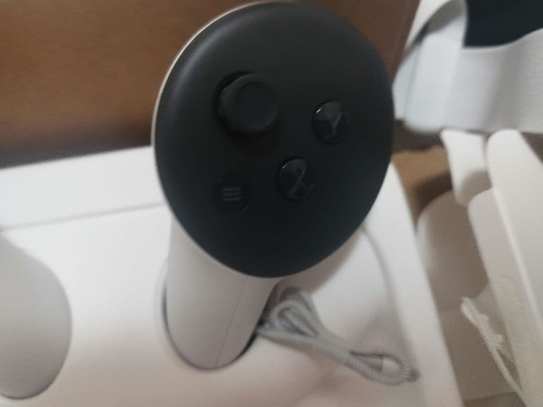 【美品】 Quest 3S 128GB VRヘッドセット