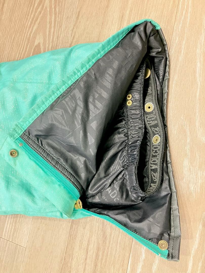 【VOLCOM】スノーボードパンツ M〈ウエスト調節可〉レディース
