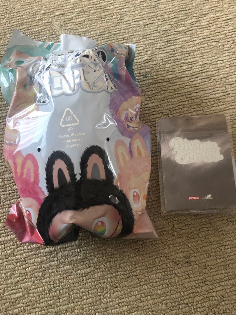 ラブブポップマート ザ モンスターズ ぬいぐるみペンダント