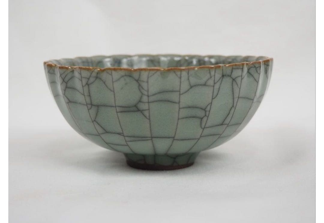 送料無料 歌窯　青磁茶碗　時代物茶道具①