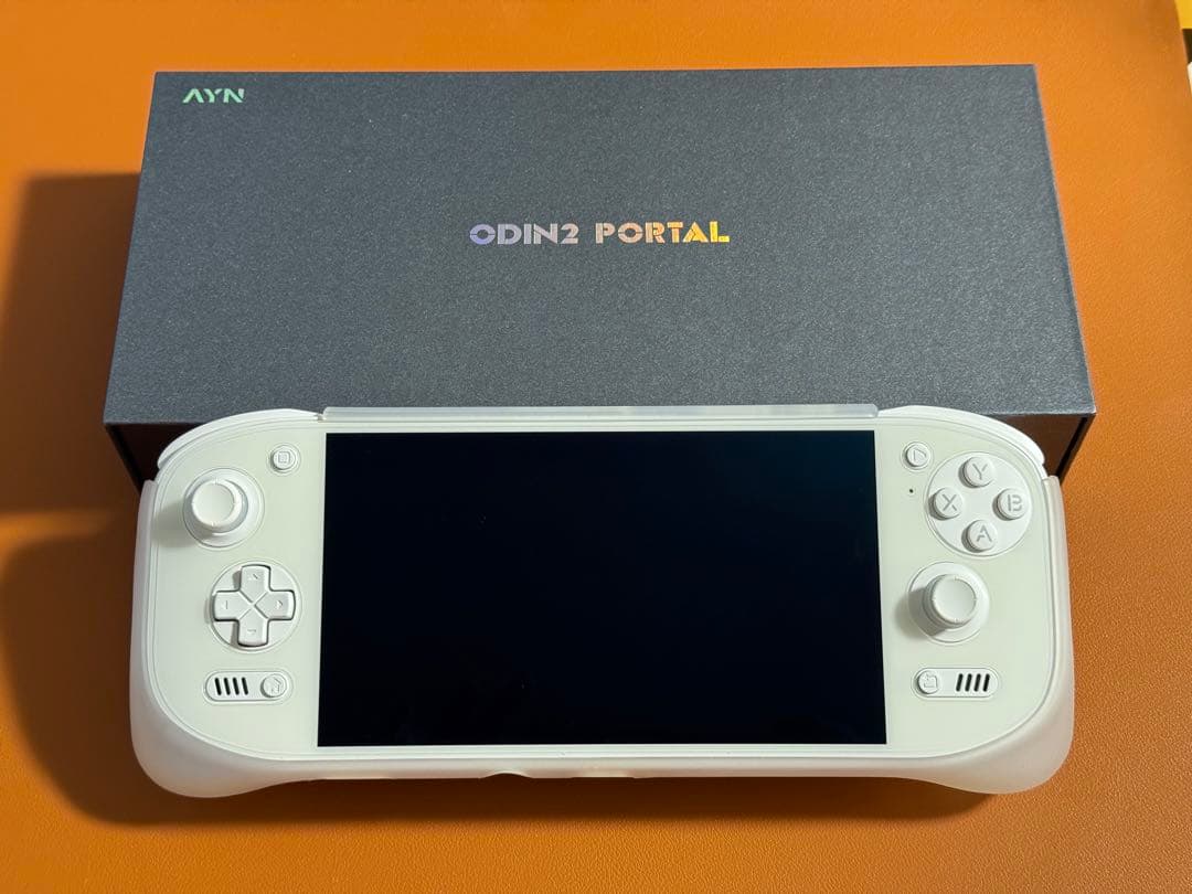 【美品】AYN Odin2 Portal Pro 12GB 512GB ホワイト
