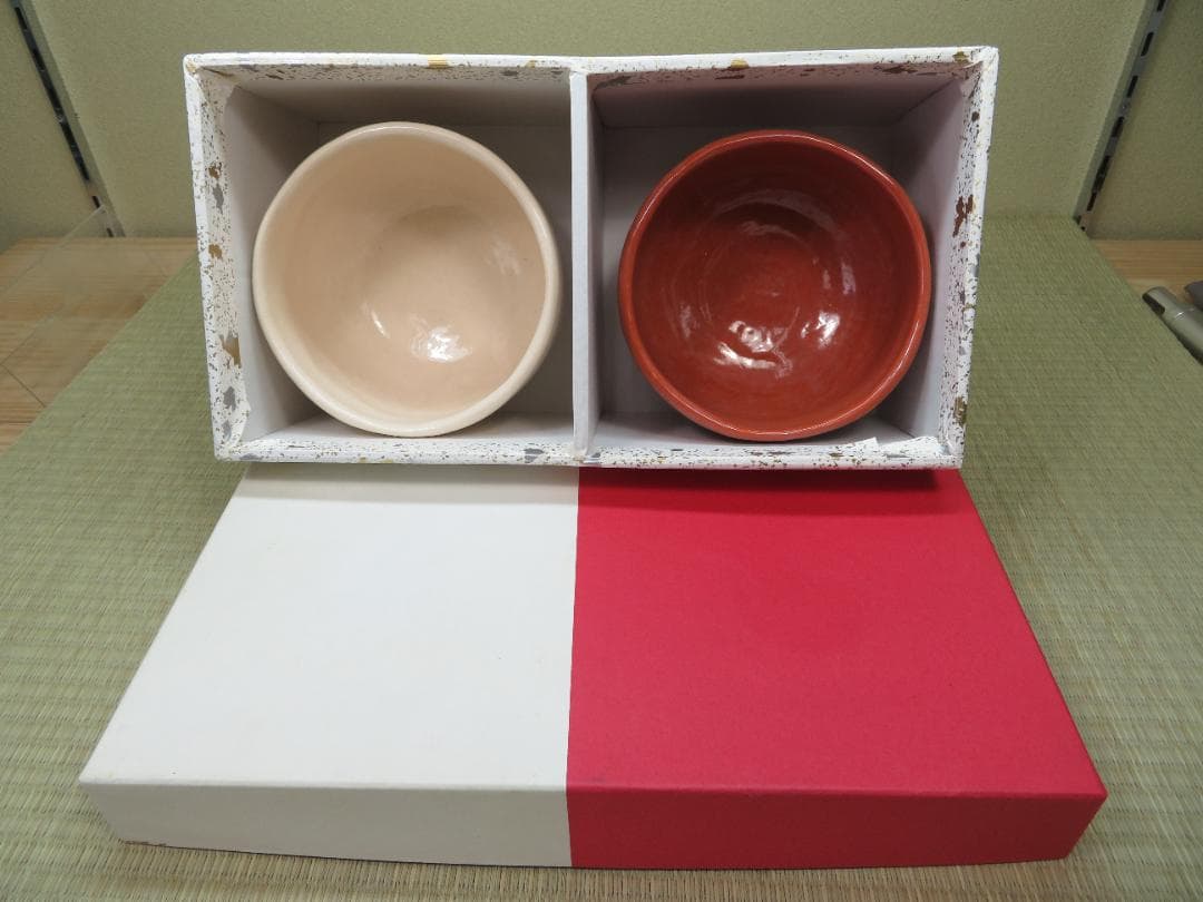 楽焼茶碗　紅白一双茶碗
