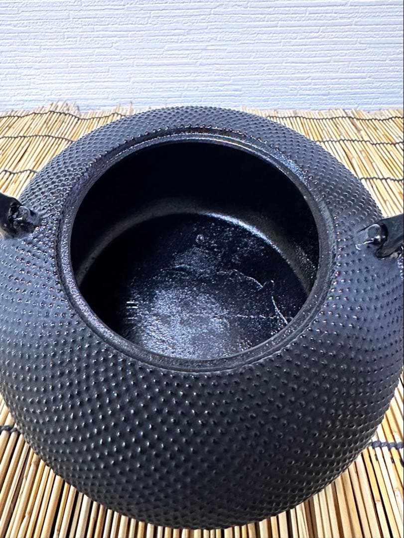 未使用品　南部特製銘(宝星堂)造　１５型アラレ　南部鉄瓶　南部鉄器　調理器具