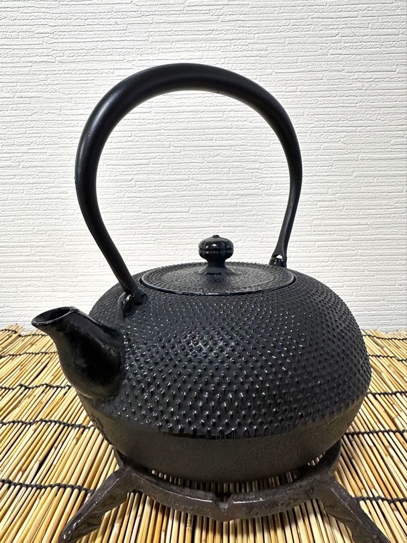 未使用品　南部特製銘(宝星堂)造　１５型アラレ　南部鉄瓶　南部鉄器　調理器具