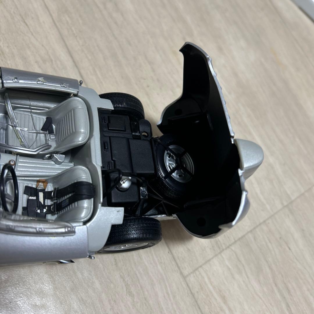 AUTOart 1/18スケール、1959 シボレー・コルベット・スティングレイ