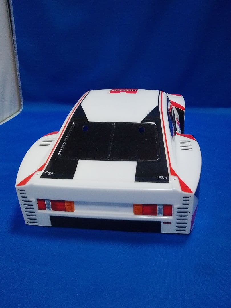 新品 タミヤ フォード ザクスピード カプリ Gr5 ウルト ボディ