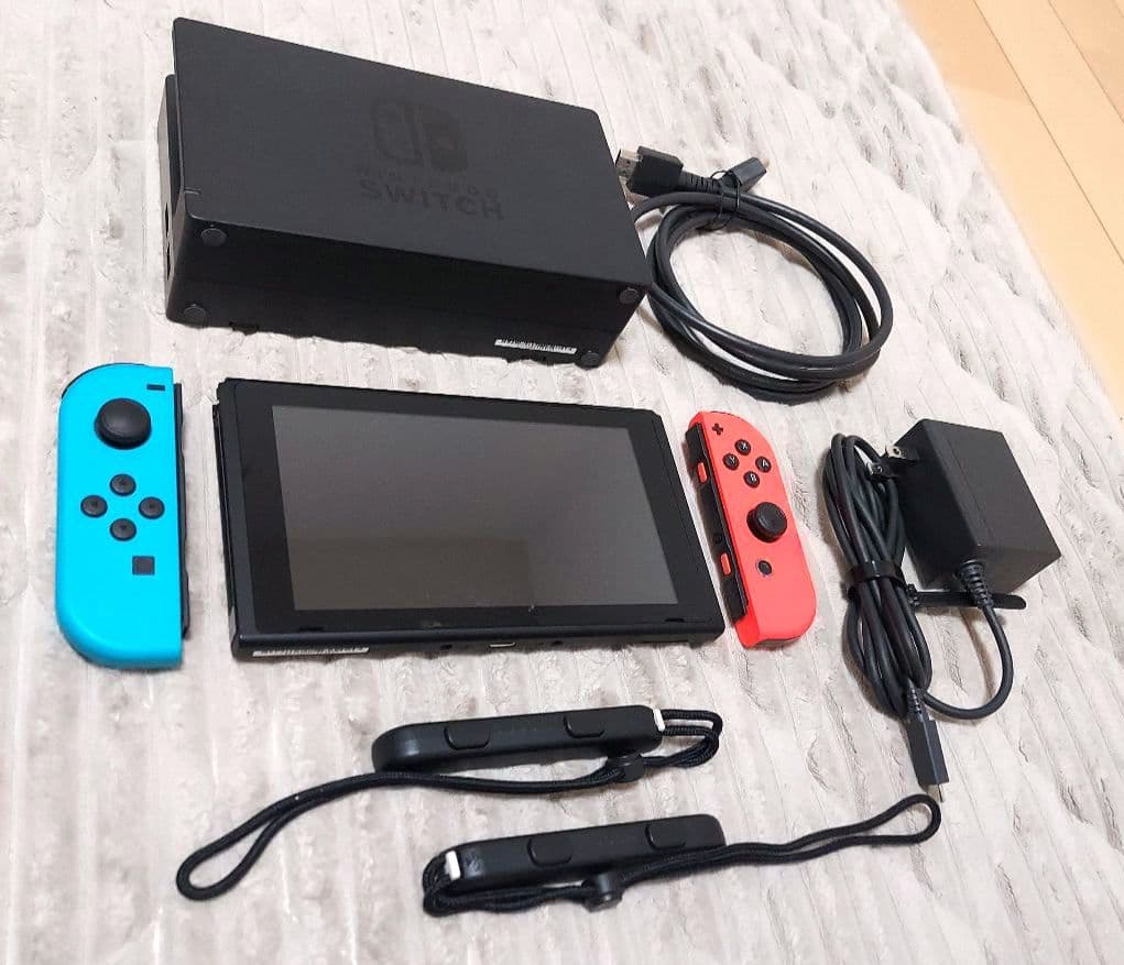特価品　Nintendo Switch 本体 青/赤 Joy-Con付き