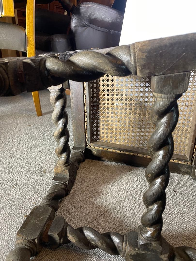 アンティーク ハイバックチェア 聖母子 天使 籐張り ヨーロッパ家具