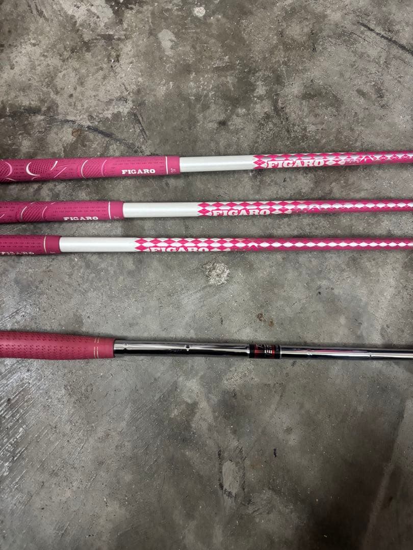バック美品‼️FIGARO PARIS ゴルフバッククラブセットハーフセット7本