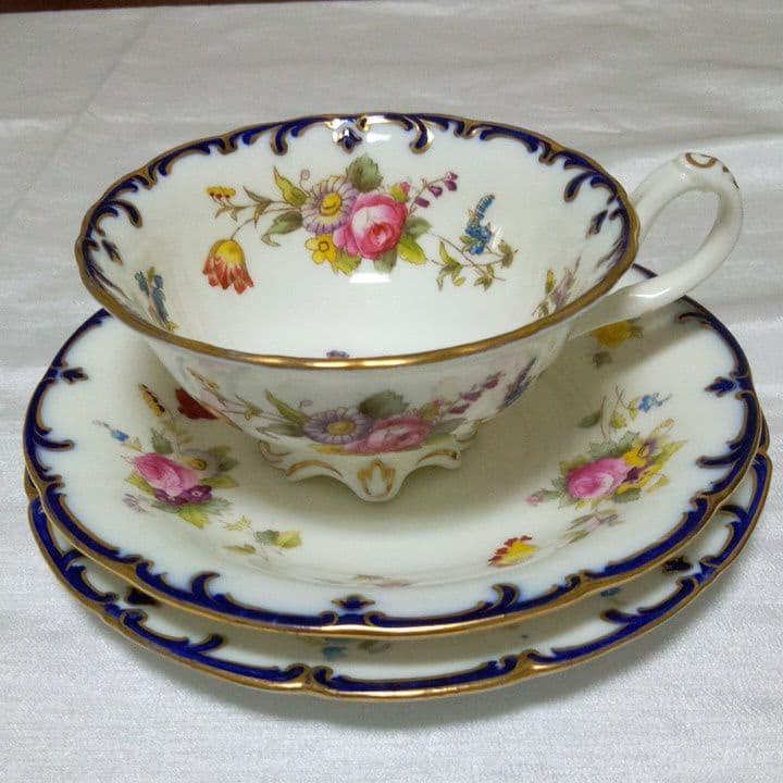 コウルドン　トリオティーセット　　アンティーク　　お値下げしました