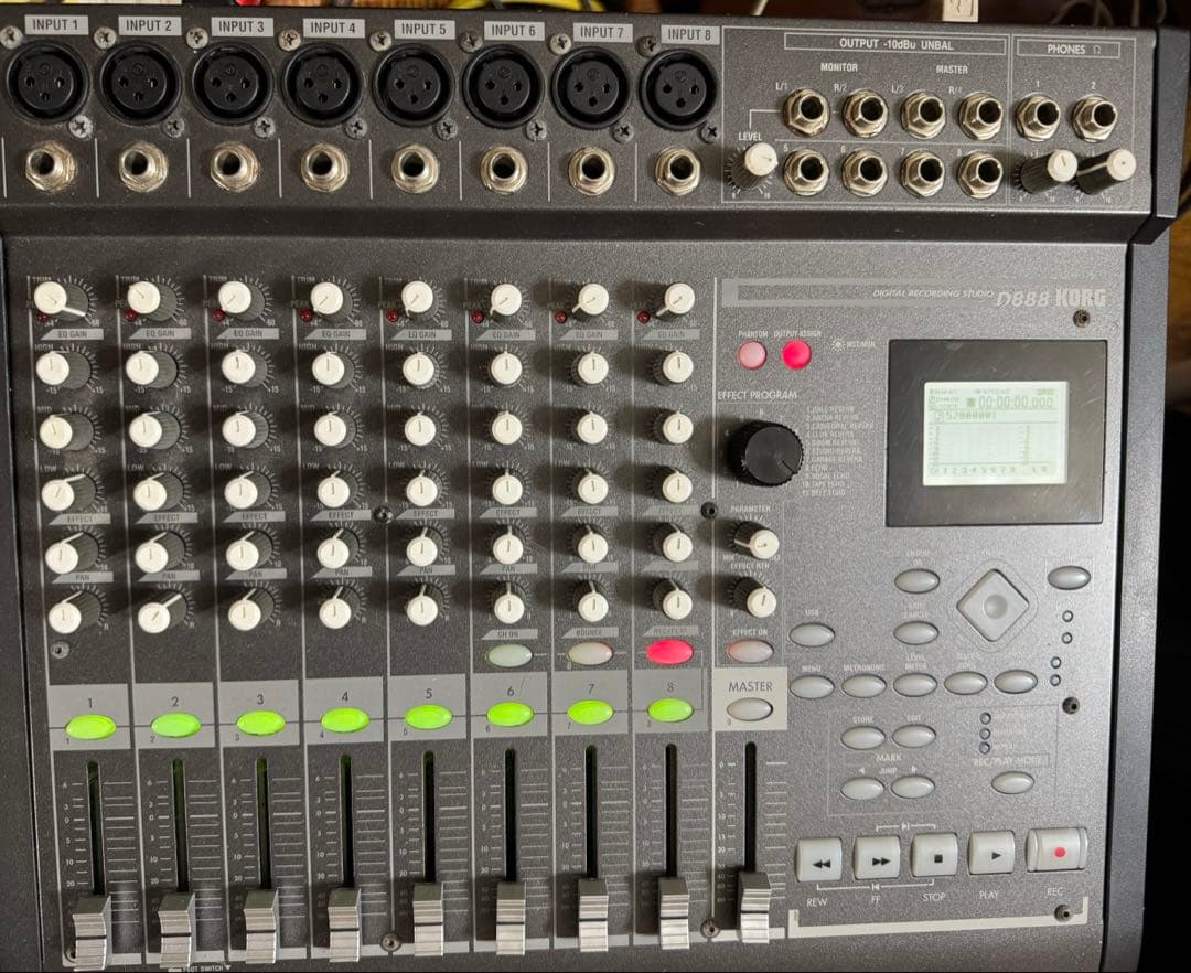 KORG D888 マルチトラックレコーダー
