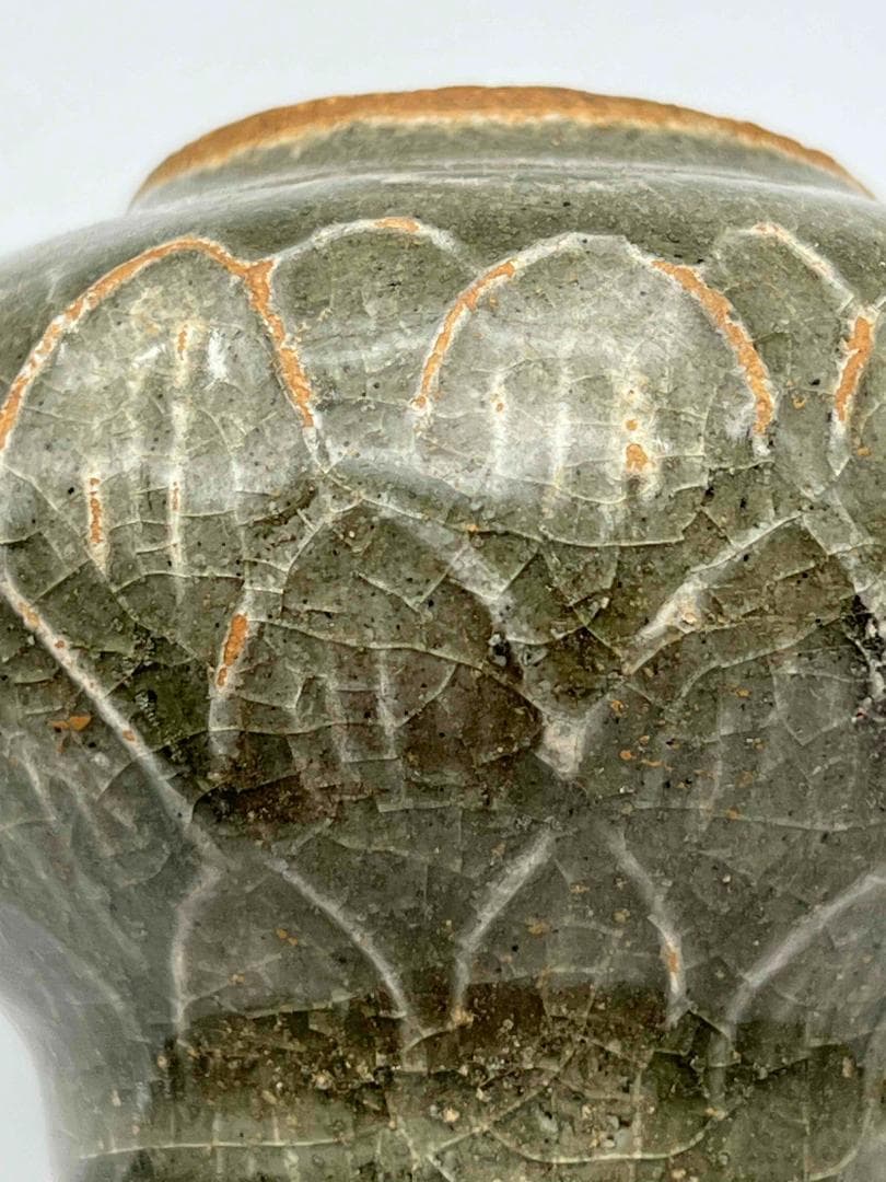 北宋時代　青磁　龍泉窯 荷葉紋共蓋壺　蓋付き　茶入　茶道具(F-100)