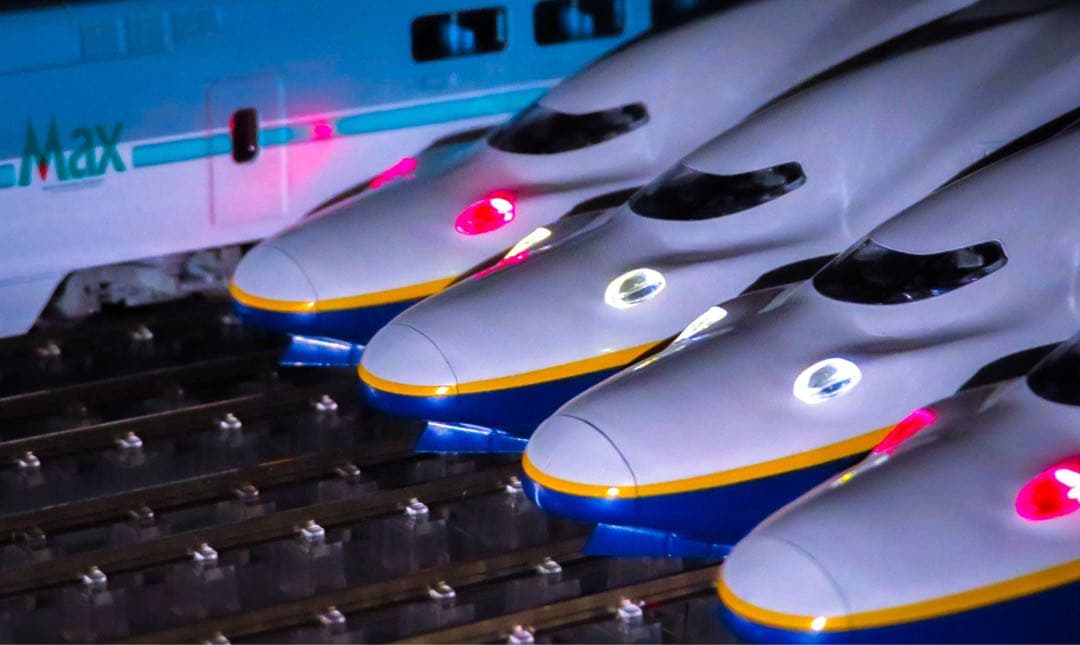 KATO E4系新幹線 Max 8両セット(最新ロット)【新品,未使用品】