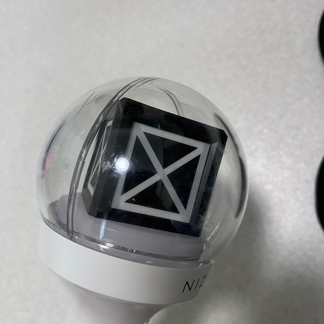 NiziU 公式ペンライト ケース付き 点灯確認済み