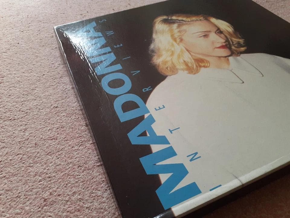 MADONNA　限定 BOX セット　レコード　Tシャツ　ポストカード　ポスター