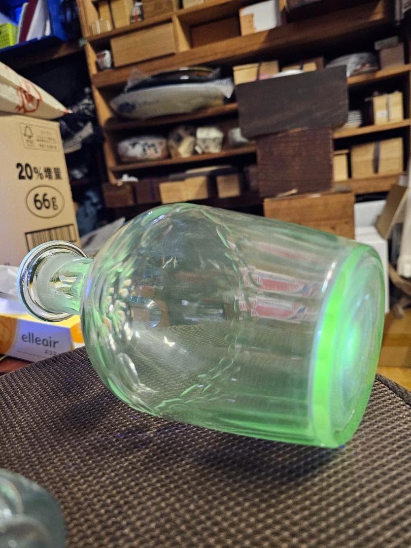 く*ん様 大正から戦前 ウランガラス デキャンタ カットガラス